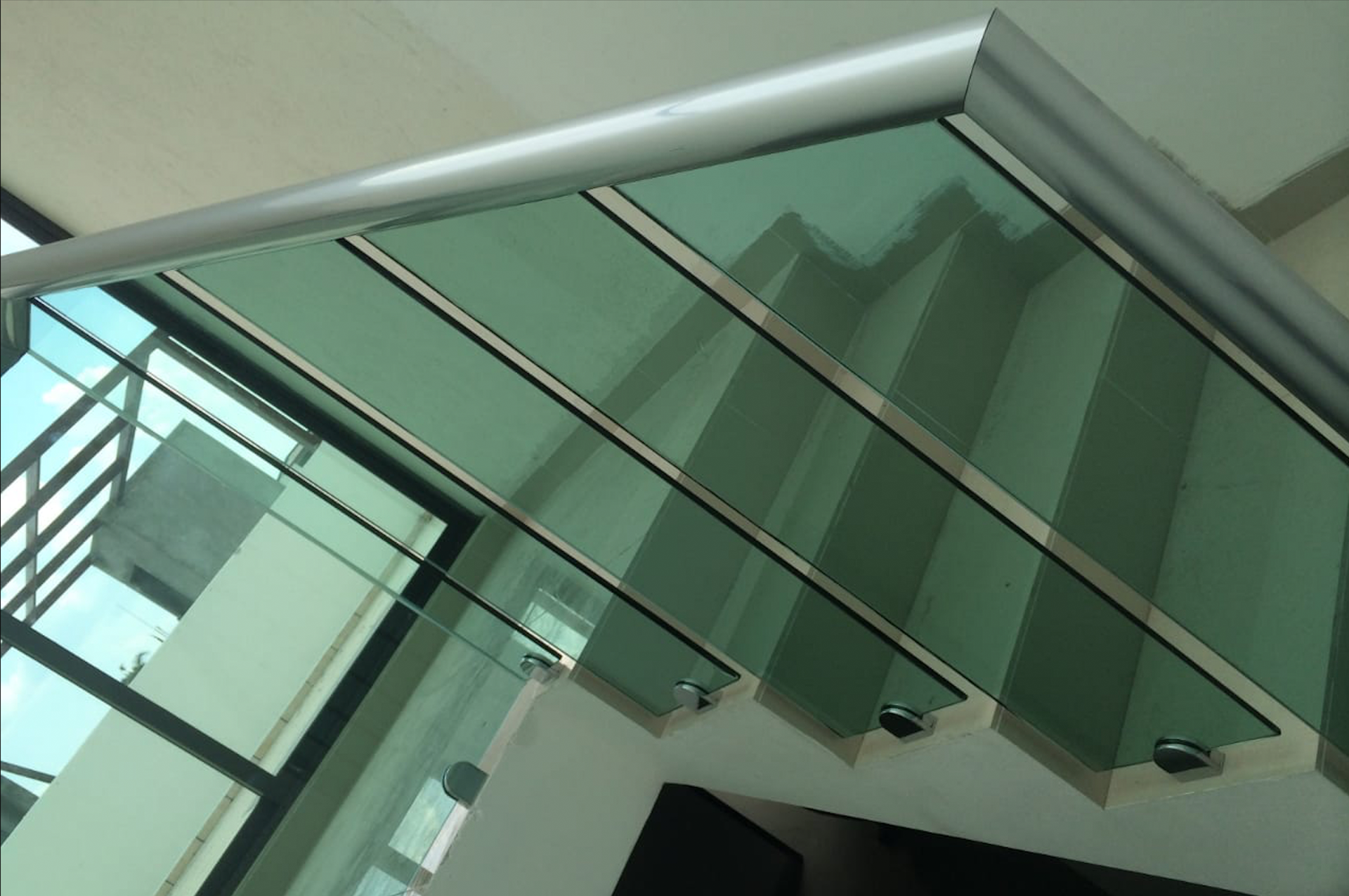 ESCALERAS DE CRISTAL TEMPLADO PUEBLA